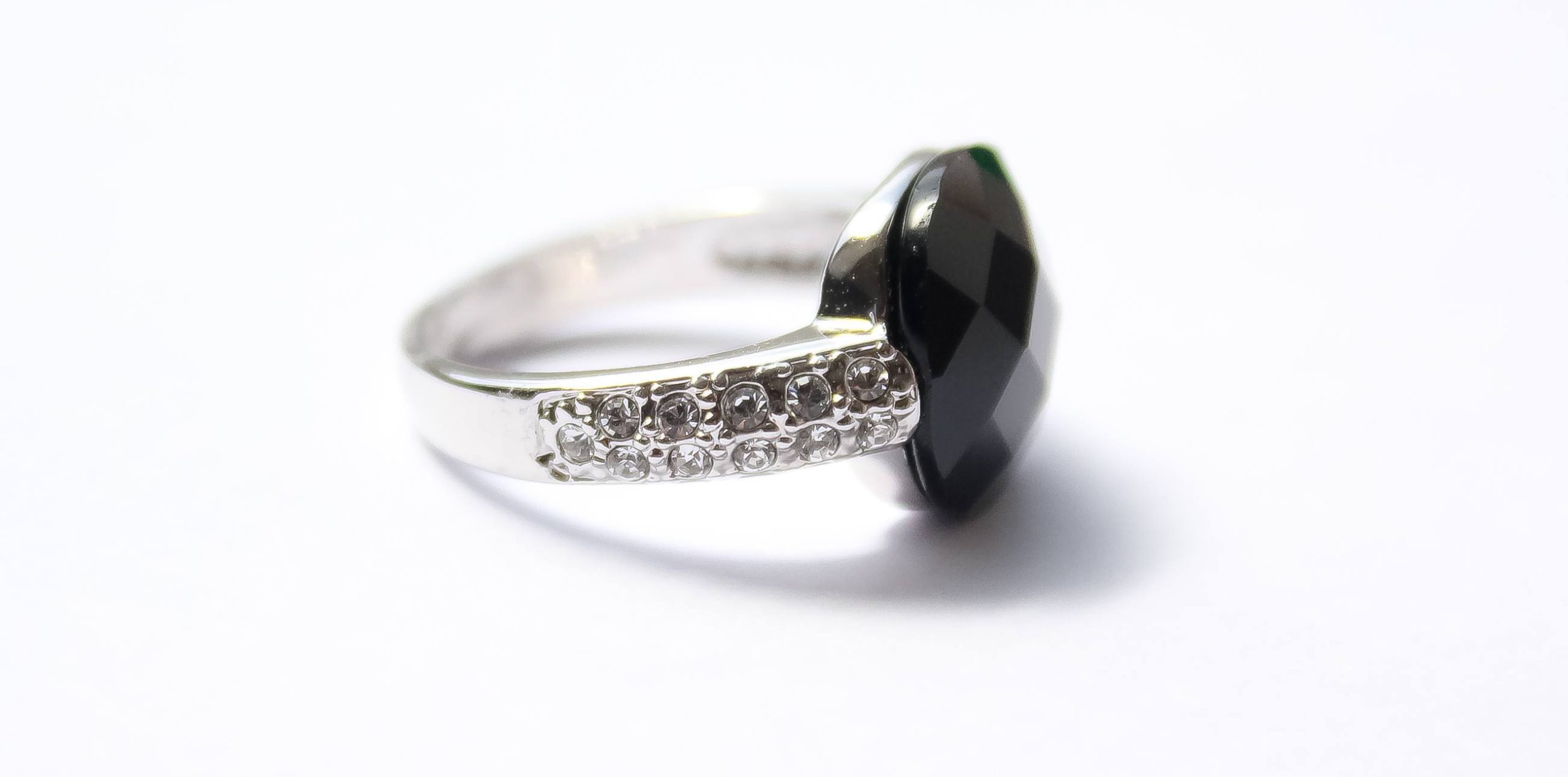 aqeeq gold rings for ladies