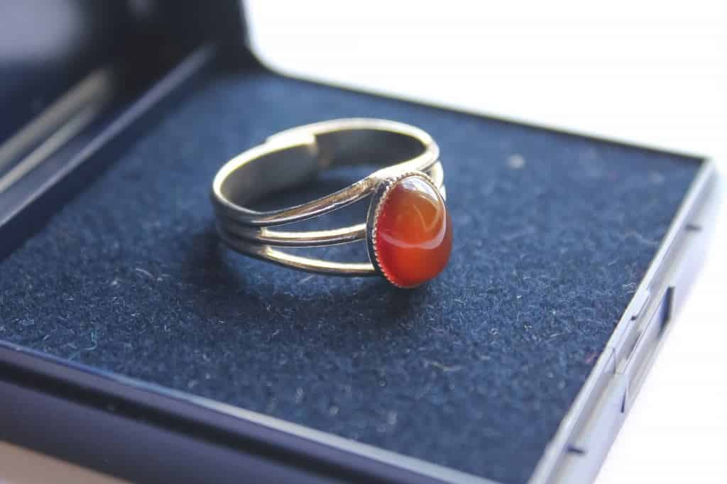 aqeeq gold rings for ladies